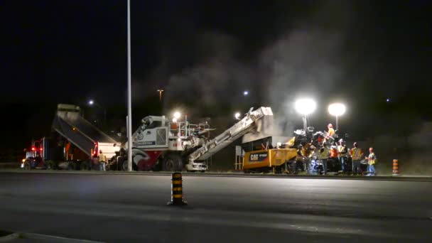 Gece Otoyolda Trafik Çok Yavaş Ilerliyor — Stok video