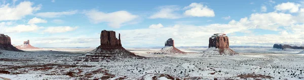 Vista Panorâmica Vale Monumento Arizona Coberto Neve Dia Ensolarado Inverno — Fotografia de Stock