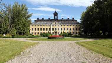 Linkoping dışındaki Sturefors Kalesi, 15.-18. yüzyıllarda inşa edilmiş, sahibi Kont Bielke, Arlangen Gölü, Ostergotland, İsveç