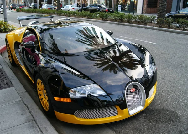 Bugatti Veyron Garé Devant Maison Bijan Sur Rodeo Drive Beverly — Photo