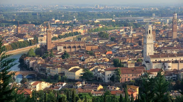 Letecký Pohled Staré Město Verona Ohybu Řeky Adige Itálie Září — Stock fotografie