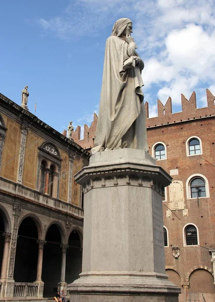 Monument Dante Alighieri Verona Italy September 2012 — ストック写真