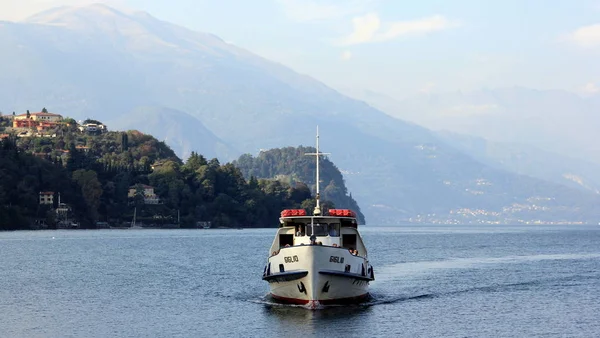 Como Gölü, Limonta, Lecco ili, İtalya 'daki banliyö teknesi.