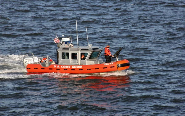 Barco Motor Rojo Guardia Costera Los Estados Unidos Marcha Puerto — Foto de Stock