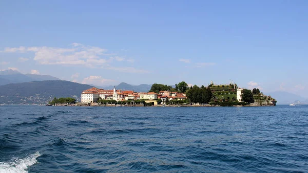 イゾラ ベラと宮殿 湖Maggiore Lago Maggiore Italy 2015年8月7日 — ストック写真
