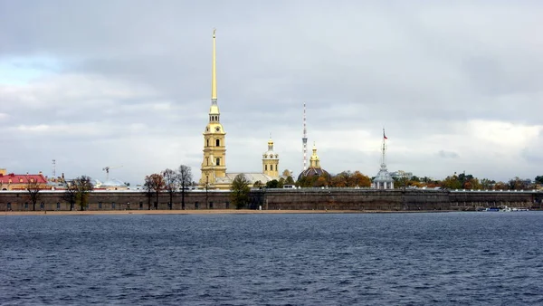 Fortaleza Pedro Pablo Vista Del Río Neva San Petersburgo Rusia —  Fotos de Stock