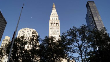 Madison Square Park 'ın doğusundaki Skyline, 1909' da tamamlanan Met Life Tower, 1913 'e kadar dünyanın en yüksek binasıydı.