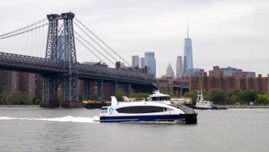 Williamsburg Köprüsü 'nün Manhattan tarafında, New York, New York, ABD - 25 Mayıs 2020