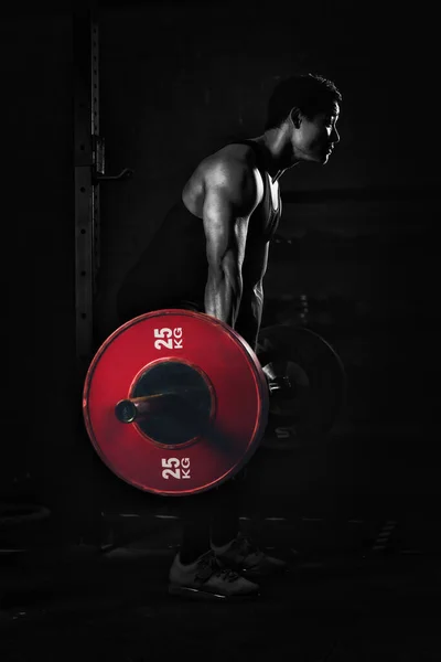 Aziatische Sterke Man Met Training Bodybuilding Met Halters Gewichtheffen Deadlift — Stockfoto