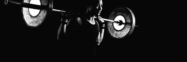 Asiático Atlético Forte Homem Tendo Treino Musculação Com Barbells Peso — Fotografia de Stock