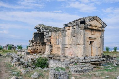 Hierapolis, Pamukkale, Denizli, Türkiye 'nin antik kent kalıntılarında Roma gladyatör mezarları bulundu