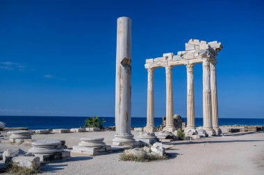 Türkiye 'nin Antalya kentindeki Apollo Tapınağı