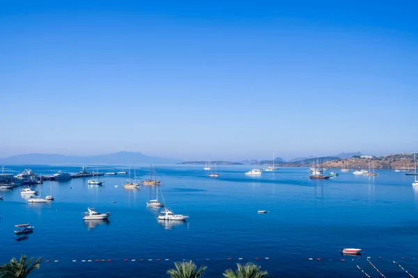 Vista Bodrum Beach Casas Brancas Tradicionais Barcos Iates Bodrum Cidade — Fotografia de Stock