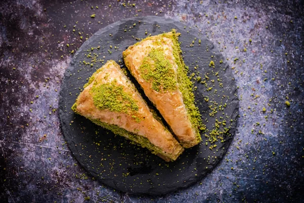 Pistache Turkse Baklava Havuc Dilimi Traditioneel Turks Dessert Walnoot Pistache — Stockfoto