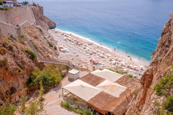 Райський Пляж Касі Анталія Туреччина Порожній Пляж Закритими Парасолями Пляжі — стокове фото