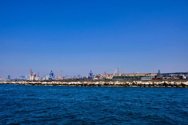 Stanbul Haydarpaa International Port Грузовые Суда Разгружают Свои Грузы — стоковое фото