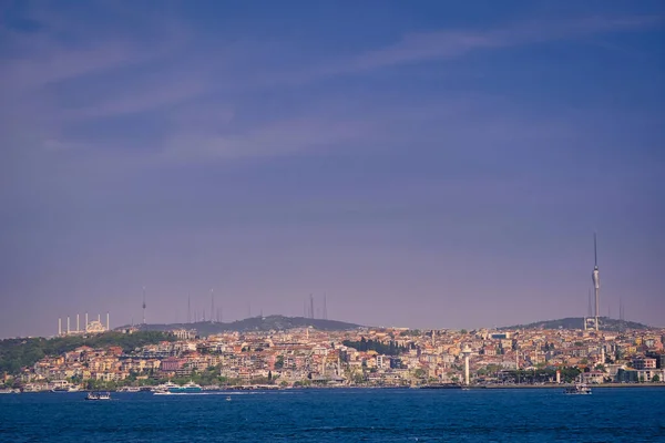 Bakire Kulesi Nin Manzarası Bakire Kulesi Uskudar Sularında Boğaz Temel — Stok fotoğraf