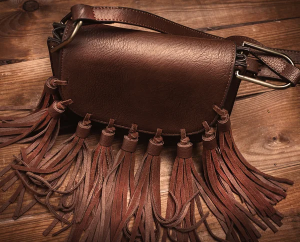 Стильный коричневый мешок с бахромой — стоковое фото