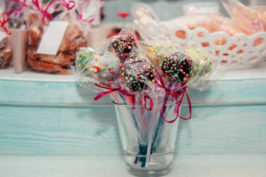 El yapımı kek çıkar