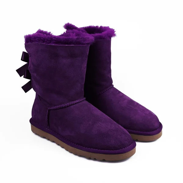 Winter paarse schoenen — Stockfoto