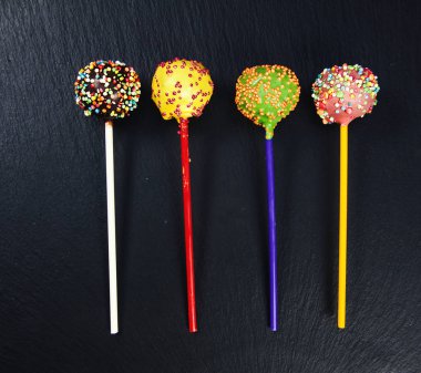 kek çikolata sır çıkar