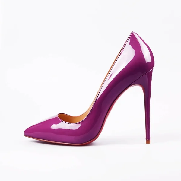 紫色的妇女高踵妇女鞋 — 图库照片