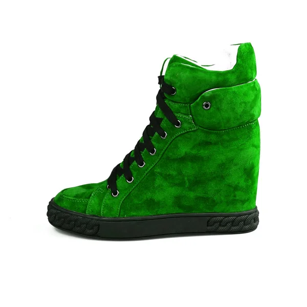 Sapatos elegantes verdes sobre branco — Fotografia de Stock