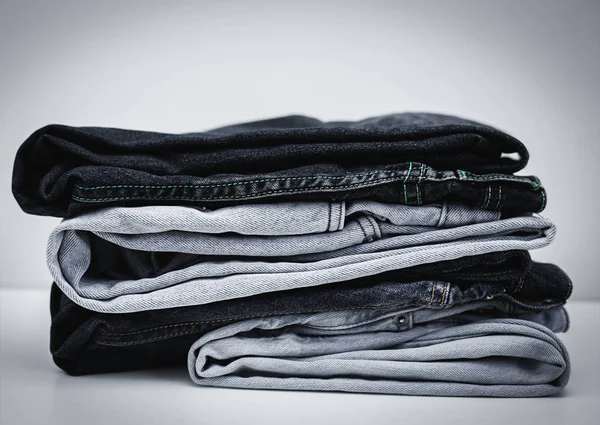 Pile de jeans — Photo