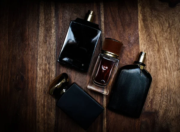 Botella diferente de perfume — Foto de Stock
