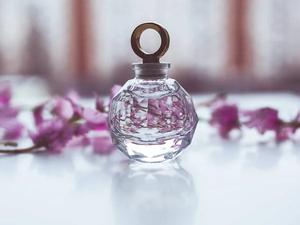 Perfumy z kwiatów — Zdjęcie stockowe
