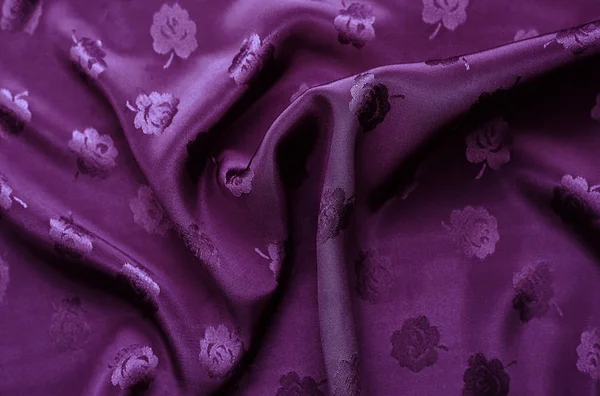 缎纹织物色泽鲜艳紫色是波为背景 — 图库照片