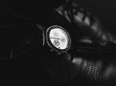 Adamın tarzı. Erkek Ayakkabı ve izle