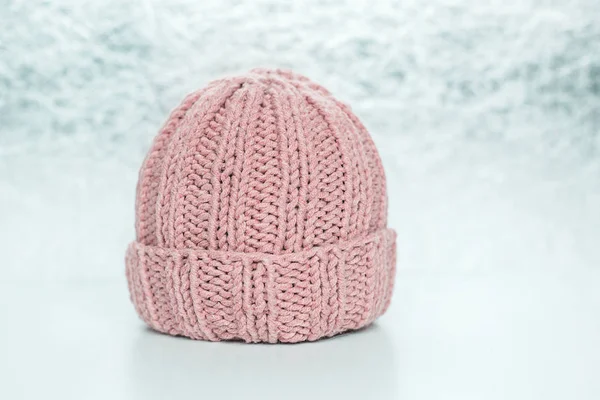 Chapeau rose tricoté — Photo