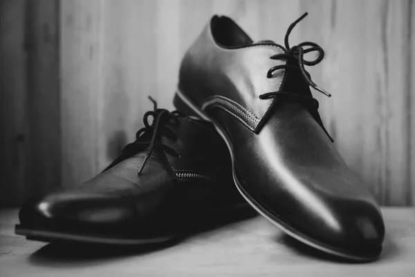 Brown moda sapatos masculinos de couro — Fotografia de Stock
