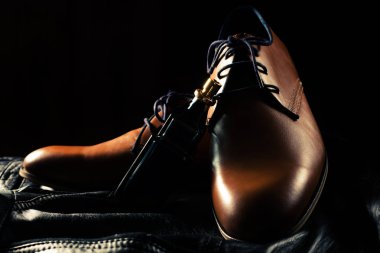 Erkek Ayakkabı ve parfüm