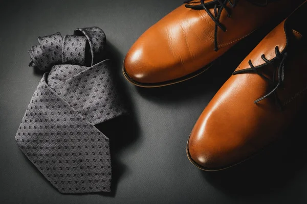 Stylish mens accessories tie with shoes — Stock Photo, Image