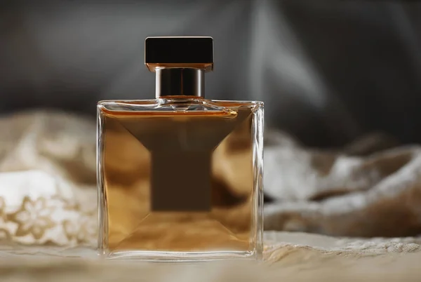 Kobieta perfumy bootle — Zdjęcie stockowe