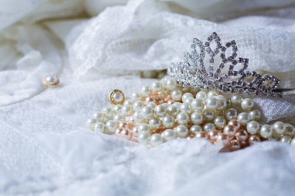 Silver tiara wedding crown decor image