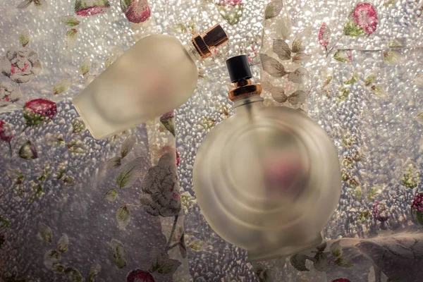 Two bottles of perfumes — Stock Photo, Image