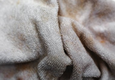 Closeup yüzey sarı buruşuk peçete kumaş dokulu adam