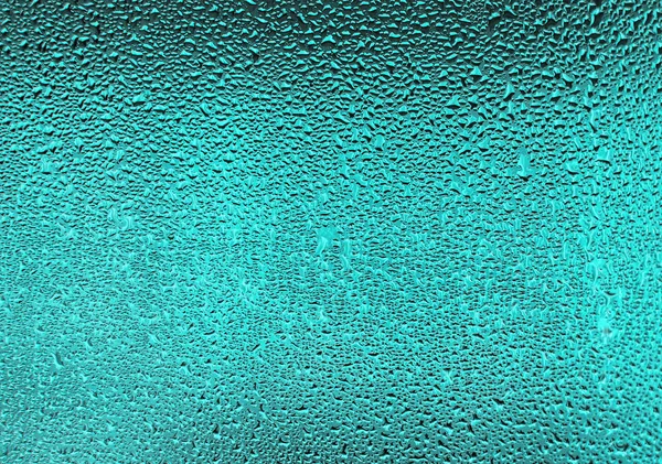 Капли воды на стеклянном окне . — стоковое фото