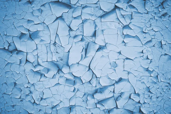 Blue painted cracked wall texture. Classic blue - color of the 2 — Stockfoto