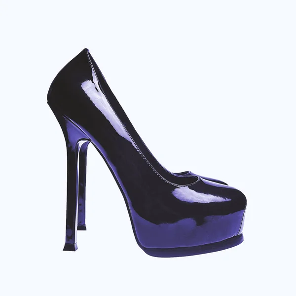 Weibliche blaue Schuhe auf weißem Hintergrund — Stockfoto