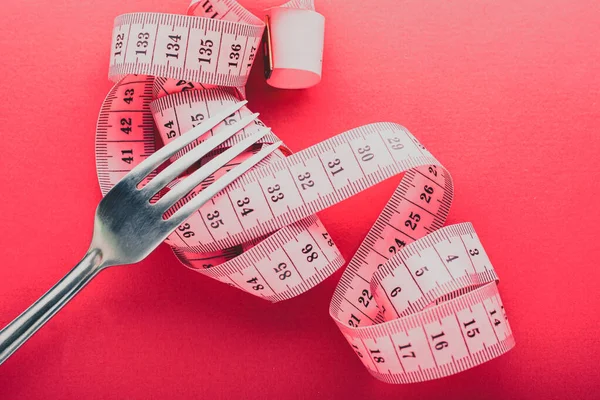 Centímetro Garfo Fundo Rosa Dieta Conceitual Nutrição Saudável Perda Peso — Fotografia de Stock