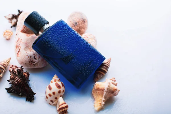 Butelka Perfum Sprayu Muszlami — Zdjęcie stockowe