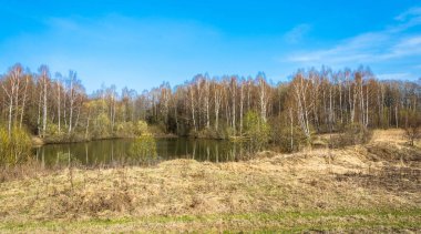 bir göl, Bahar yatay. 