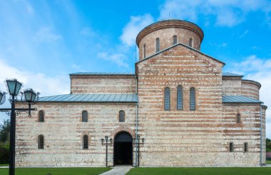 Cathedral St. Andrew Havari, Pitsunda, A onuruna