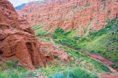 Güzel dağ manzarası Aeolian dağlarda, Kyrgyzsta