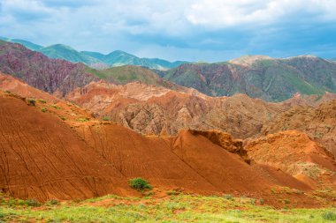 Güzel dağ manzarası Aeolian dağlarda, Kyrgyzsta