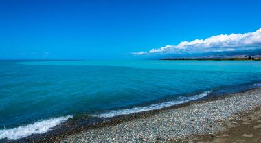 Kırgızistan 'daki Issyk-Kul Gölü kıyısında.. 